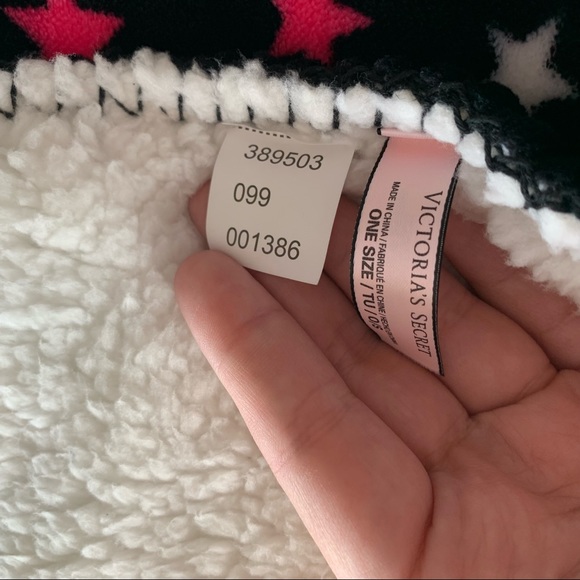 Victoria’s Secret star blanket new without tags Sherpa - Picture 9 of 11